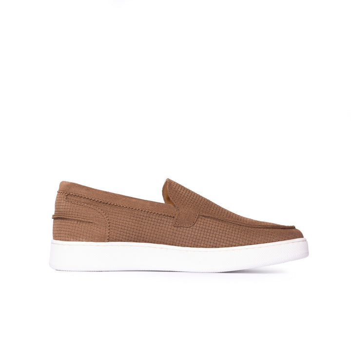 Měkké semišové slip-on boty pro muže.