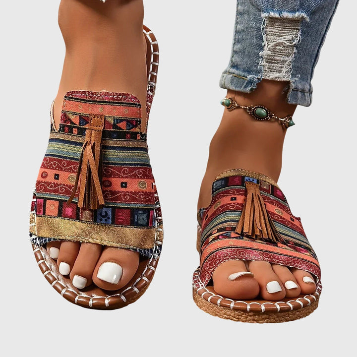 Lorraine | Boho-tassel sandály