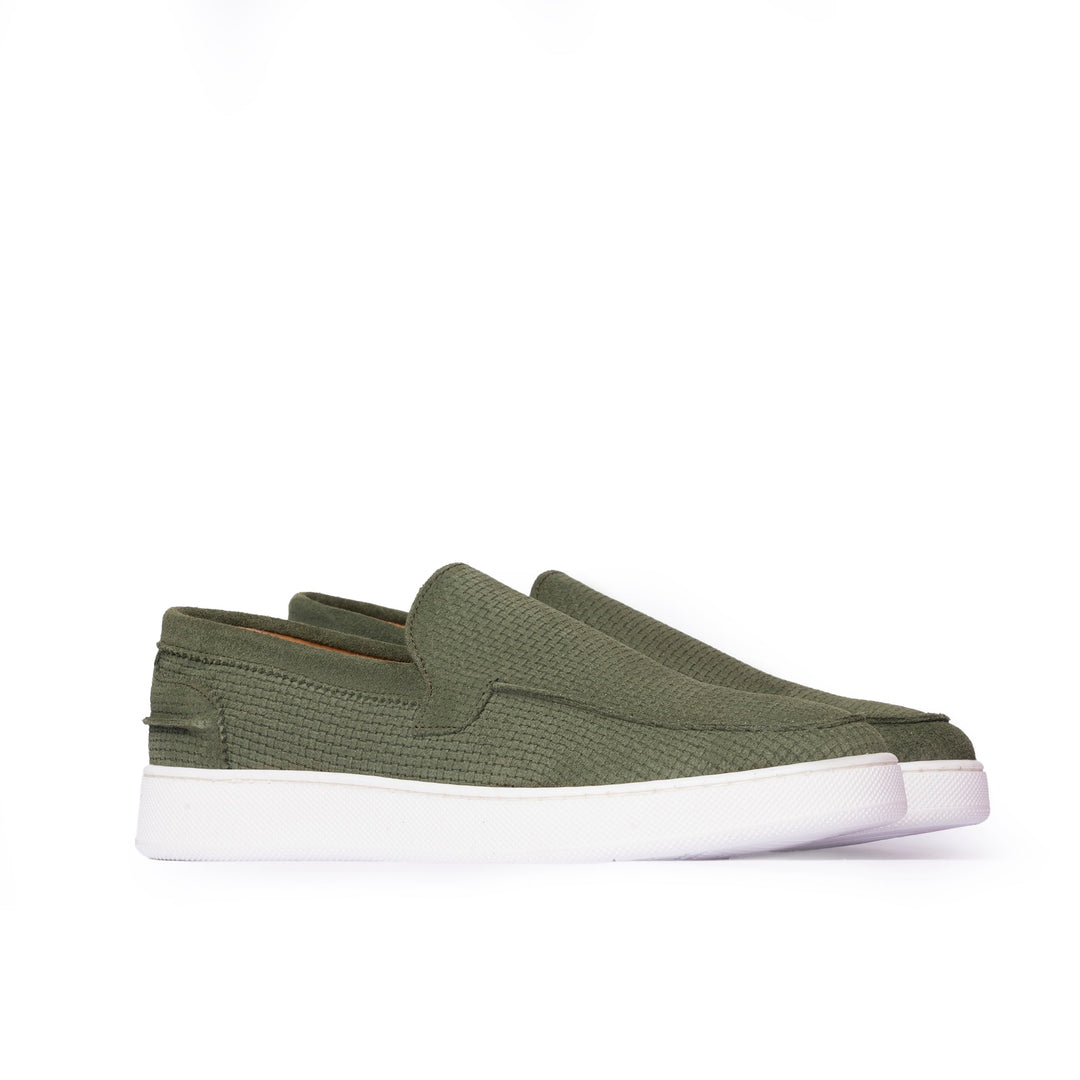 Měkké semišové slip-on boty pro muže.