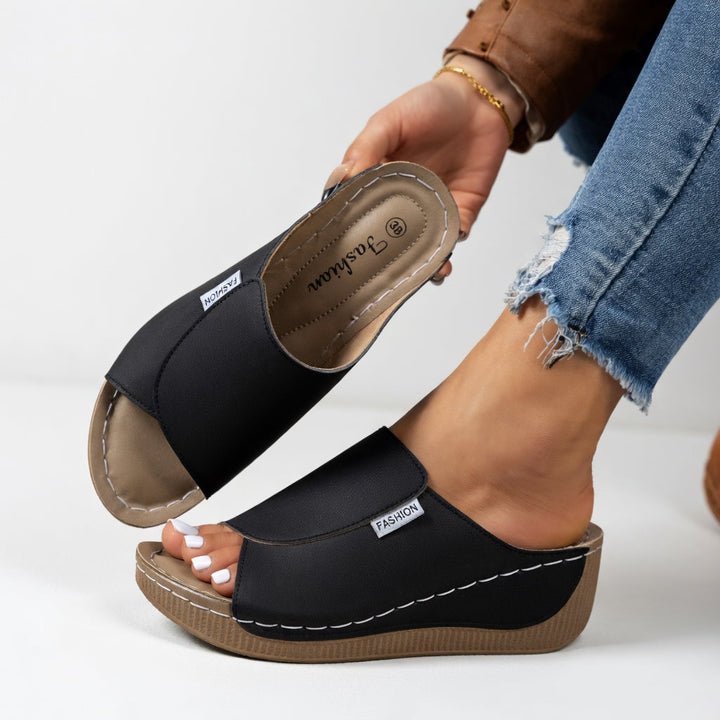 Liorane™ — Elegantní pohodlné ergonomické platformové sandály